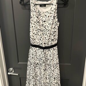 Guess Monochrome Floral Midi Dress